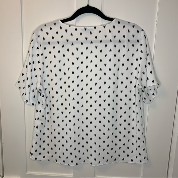 Dynamite White Blouse - Picture 4 of 4